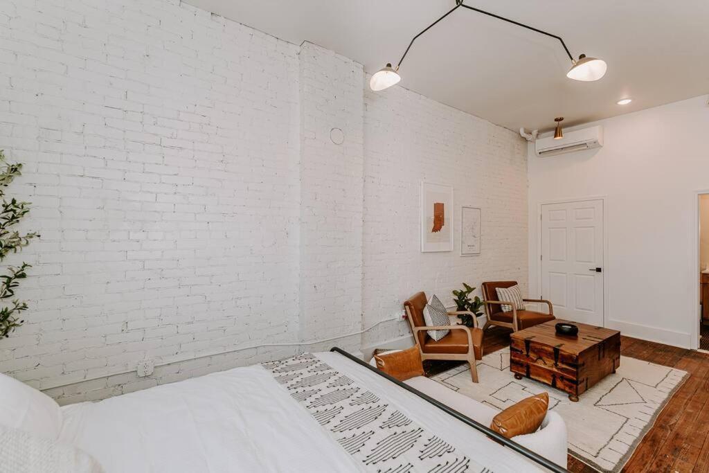 East Main Lofts - Farmhouse 204 Madison Esterno foto